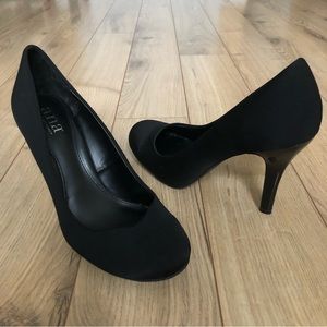 a.n.a Black Classic Round-Toe High Heel Pumps